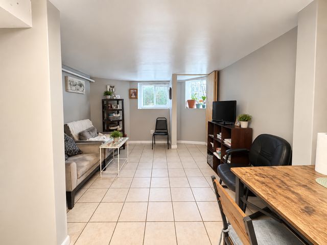 1438 N Central Park Avenue, Chicago, IL 60651