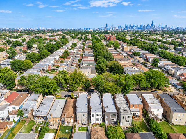 1438 N Central Park Avenue, Chicago, IL 60651