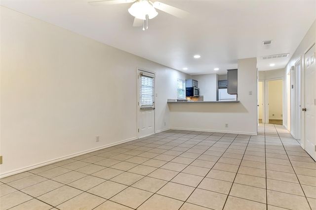 1026 W Coffin Street 102, Denison, TX 75020