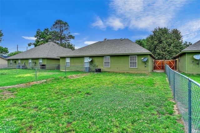 1026 W Coffin Street 102, Denison, TX 75020