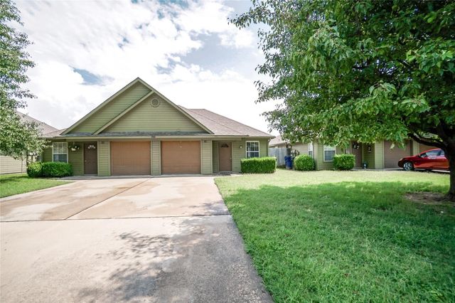 1026 W Coffin Street 102, Denison, TX 75020