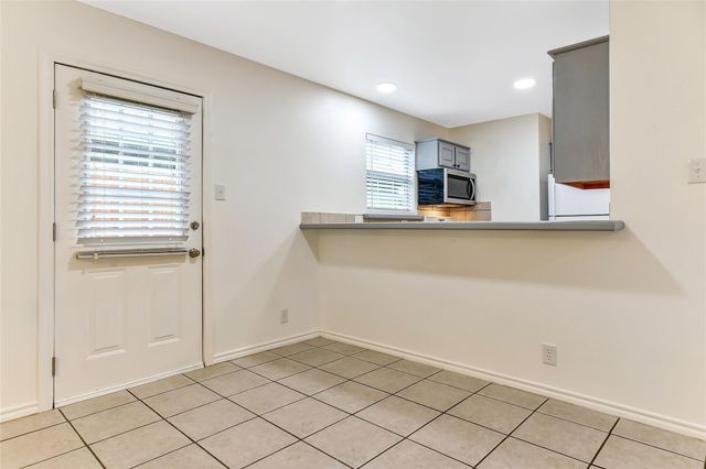 1026 W Coffin Street 102, Denison, TX 75020