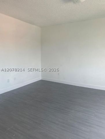 2961 SW 5th St 19, Miami, FL 33135