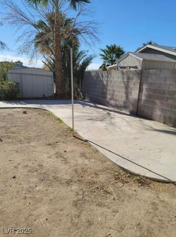 4575 Stemrose Way, Las Vegas, NV 89122