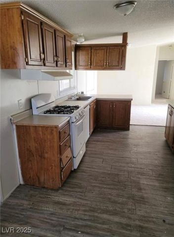 4575 Stemrose Way, Las Vegas, NV 89122