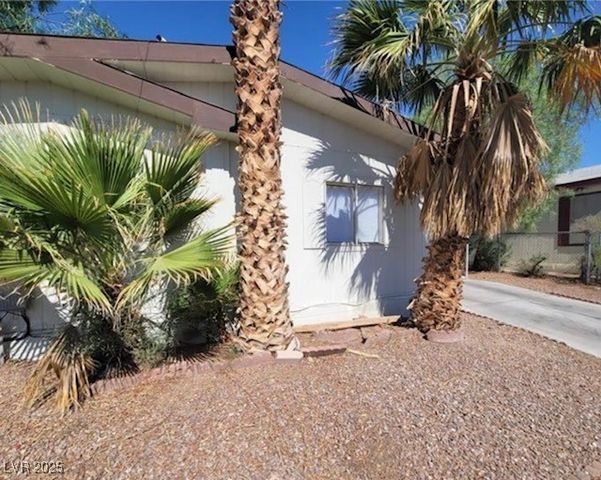 4575 Stemrose Way, Las Vegas, NV 89122