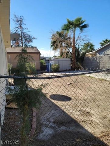 4575 Stemrose Way, Las Vegas, NV 89122