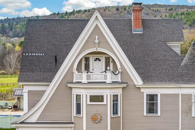 751 Main Road, Stamford, VT 05352
