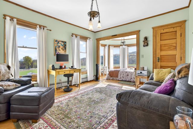 751 Main Road, Stamford, VT 05352