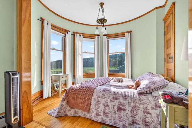 751 Main Road, Stamford, VT 05352