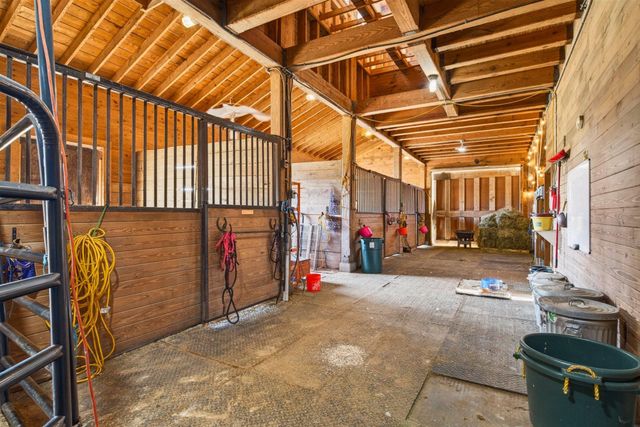 751 Main Road, Stamford, VT 05352