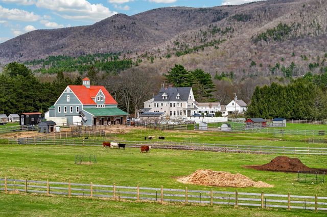 751 Main Road, Stamford, VT 05352
