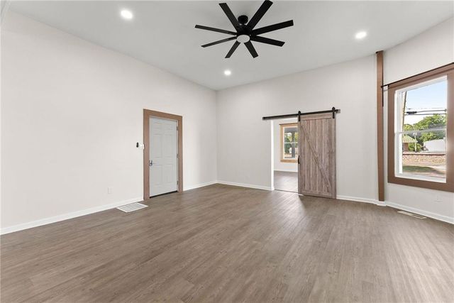 2158 Broad Street, Commerce, GA 30529