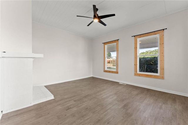2158 Broad Street, Commerce, GA 30529
