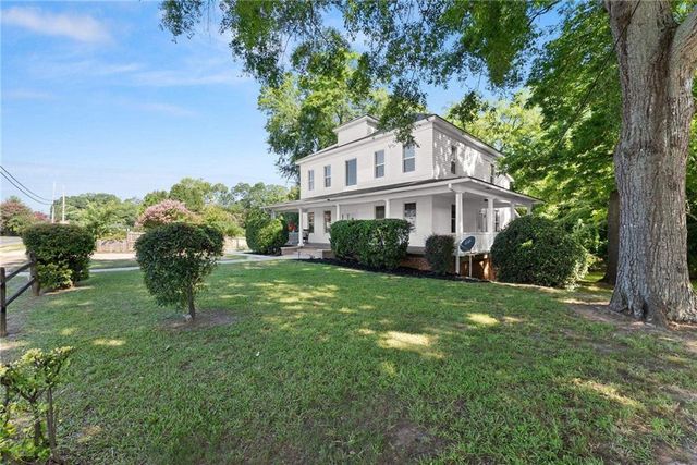 2158 Broad Street, Commerce, GA 30529