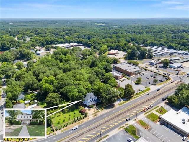2158 Broad Street, Commerce, GA 30529