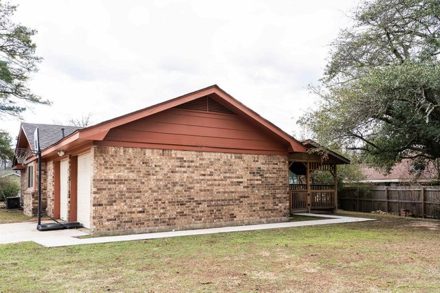 4317 Garland Court, Pine Bluff, AR 71603