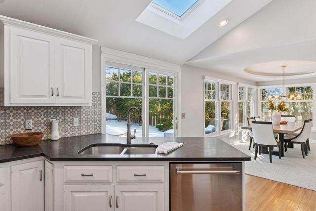 5521 Halifax Lane, Edina, MN 55424