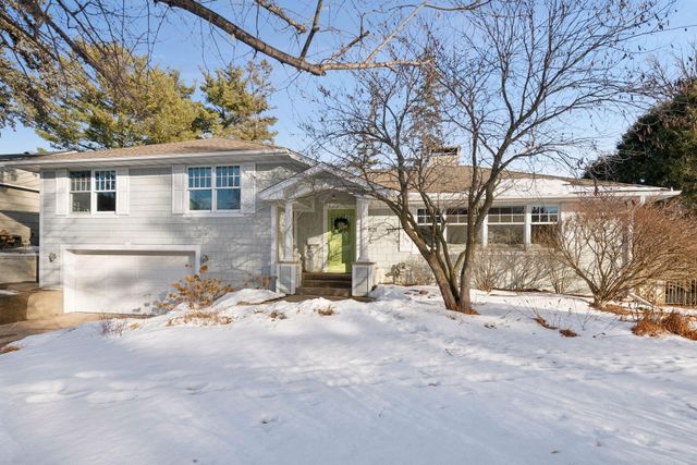 5521 Halifax Lane, Edina, MN 55424