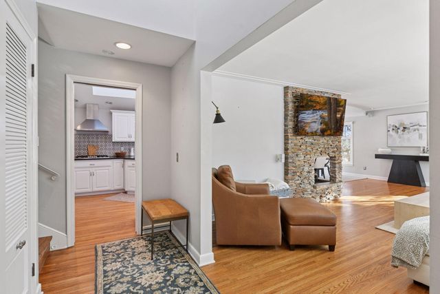 5521 Halifax Lane, Edina, MN 55424