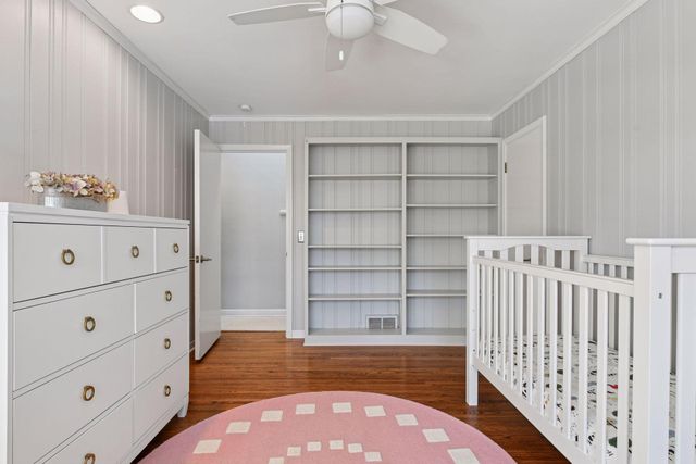 5521 Halifax Lane, Edina, MN 55424