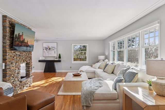 5521 Halifax Lane, Edina, MN 55424