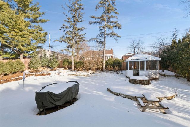 5521 Halifax Lane, Edina, MN 55424