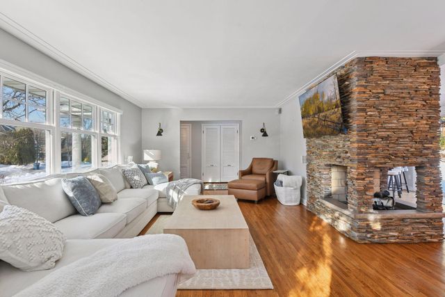 5521 Halifax Lane, Edina, MN 55424