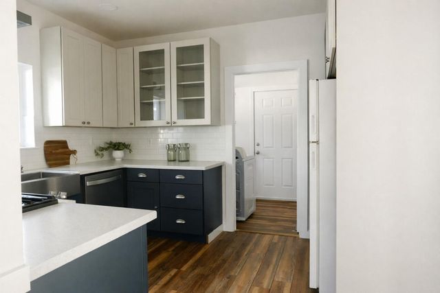 2010 X St, Sacramento, CA 95818