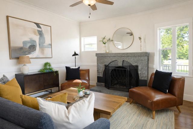 2010 X St, Sacramento, CA 95818