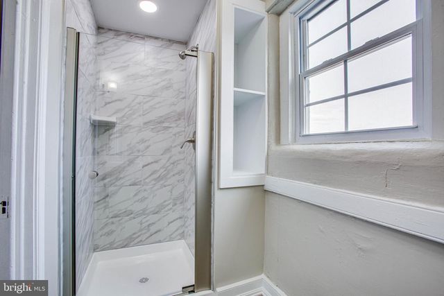 312 WILLIAM ST, Fredericksburg, VA 22401