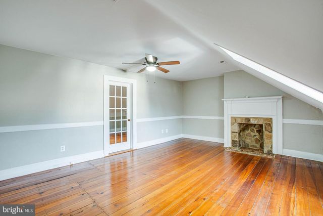 312 WILLIAM ST, Fredericksburg, VA 22401