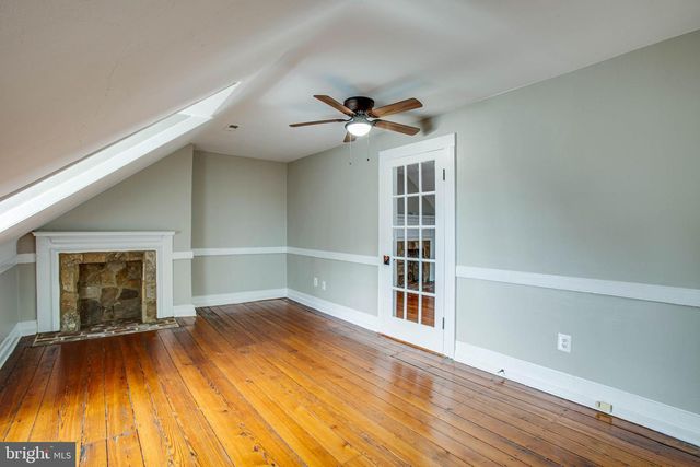 312 WILLIAM ST, Fredericksburg, VA 22401