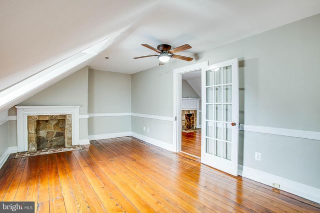 312 WILLIAM ST, Fredericksburg, VA 22401