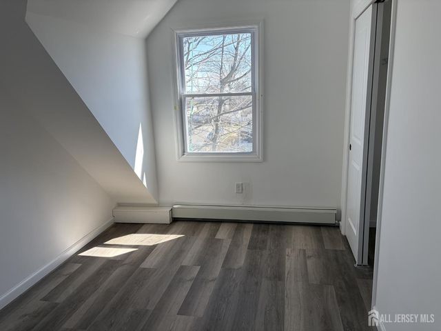 15 Fitch Street, Carteret, NJ 07008