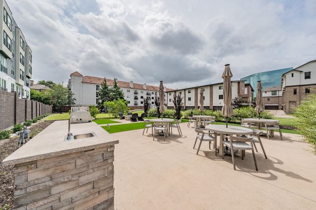 13900 Noel Road 13, Dallas, TX 75240