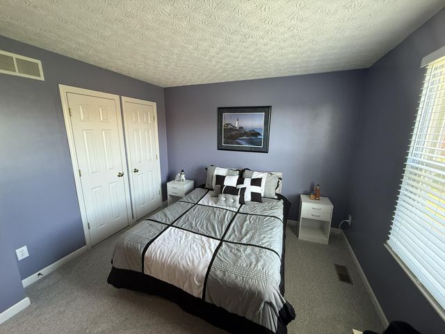 2230 Seton Drive, Lewis Center, OH 43035