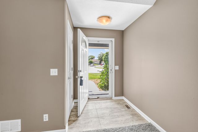 1506 25TH Avenue, Council Bluffs, IA 51501