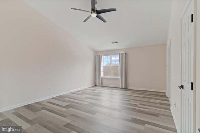 13258 MAPLE CREEK LN, Centreville, VA 20120