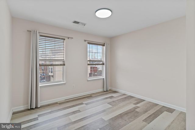 13258 MAPLE CREEK LN, Centreville, VA 20120