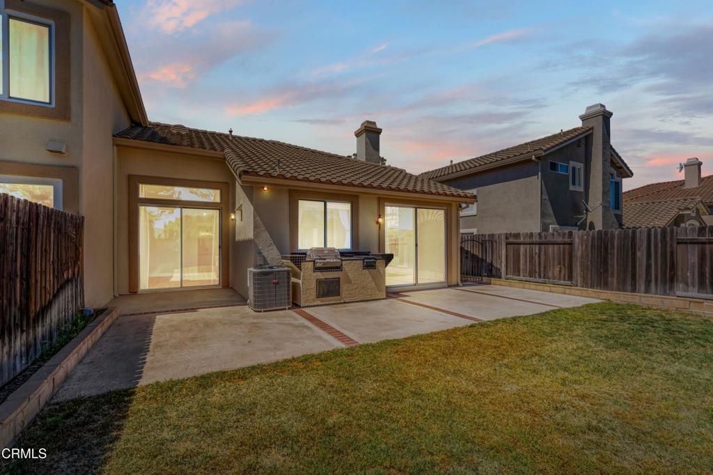 Image 22 of property listing at 5324 Villa Mallorca Place, Camarillo, CA 93012