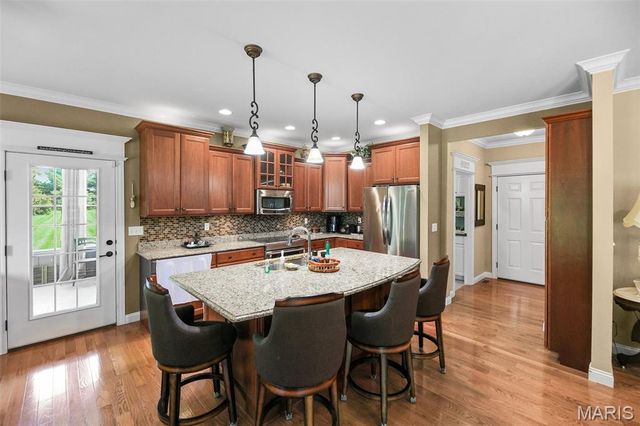 101 Fountain Drive, Glen Carbon, IL 62034