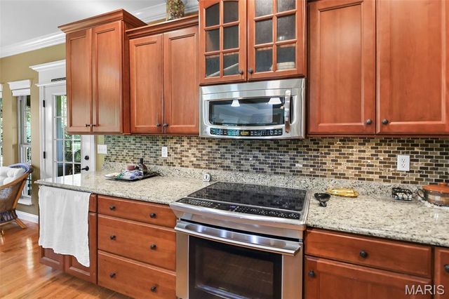 101 Fountain Drive, Glen Carbon, IL 62034