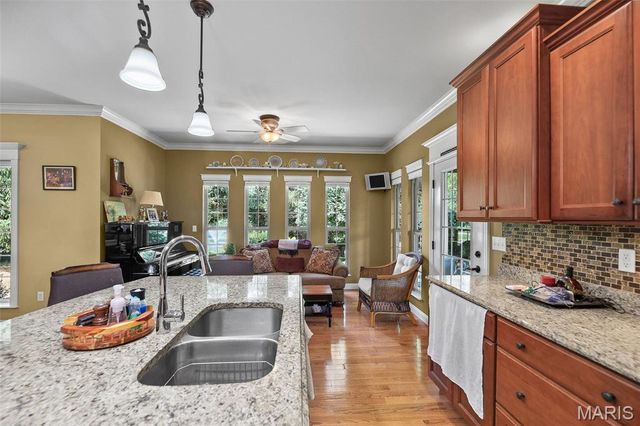 101 Fountain Drive, Glen Carbon, IL 62034