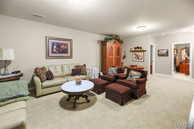 101 Fountain Drive, Glen Carbon, IL 62034