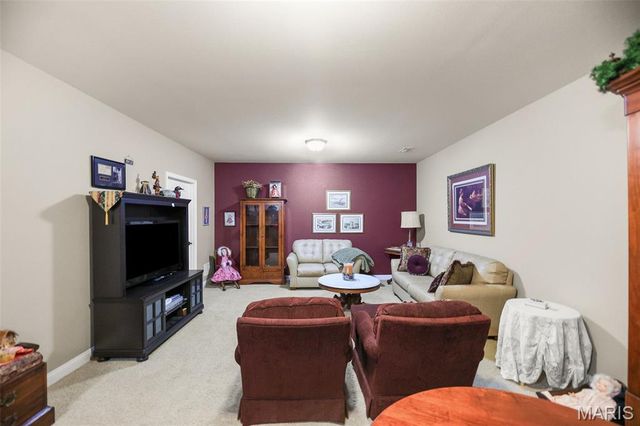 101 Fountain Drive, Glen Carbon, IL 62034