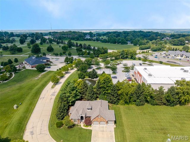 101 Fountain Drive, Glen Carbon, IL 62034