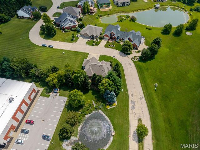 101 Fountain Drive, Glen Carbon, IL 62034