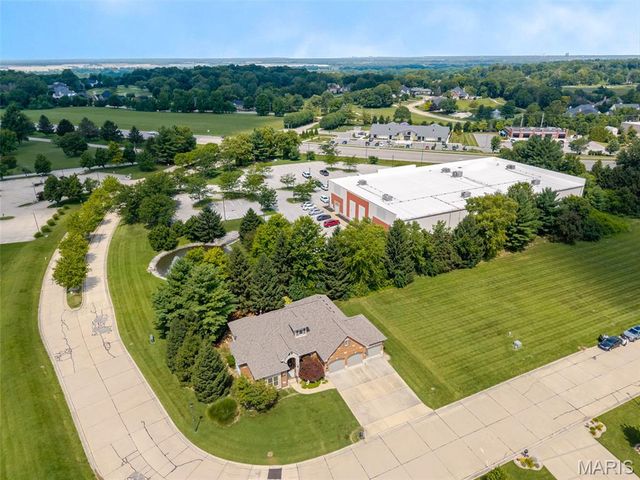 101 Fountain Drive, Glen Carbon, IL 62034