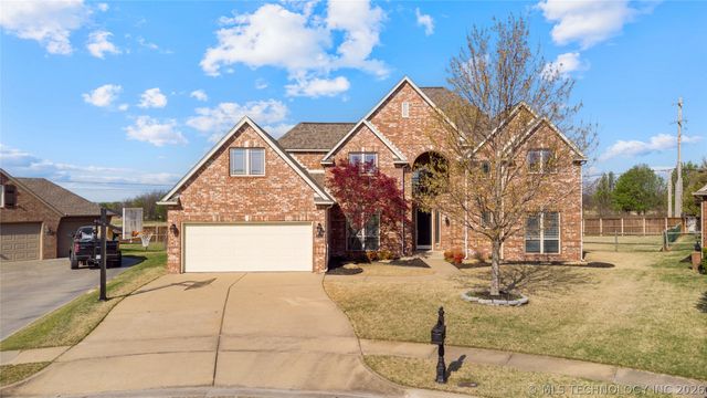 4301 N Walnut Avenue, Broken Arrow, OK 74012